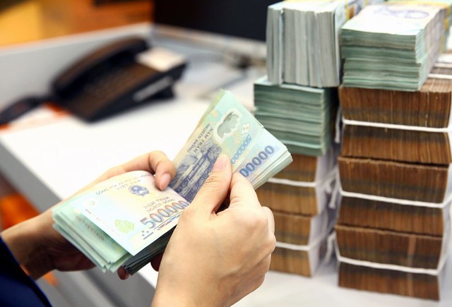 Vi phạm quy định về tiền lương